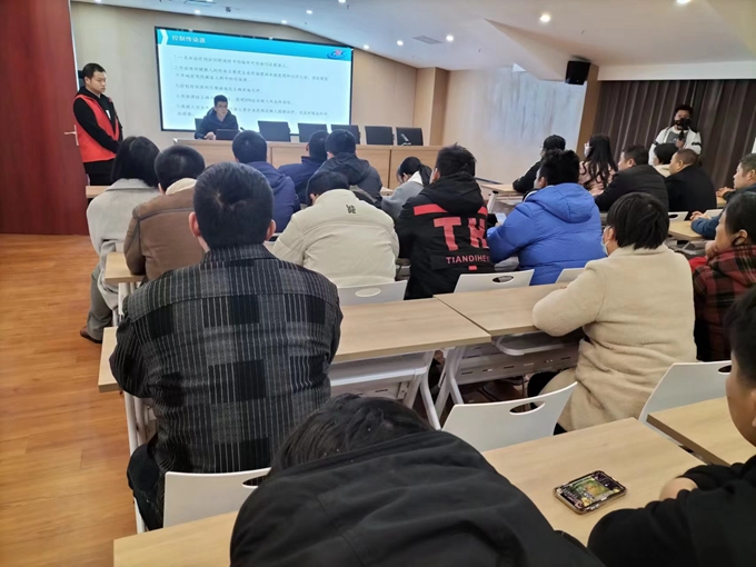 进社区 (2).jpg